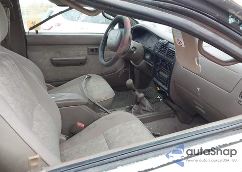 2000 Toyota Tacoma из США, поврежденный, VIN 4TAWM72N2YZ661550